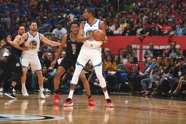 乔治11分76人大胜活塞 老鹰3连胜送黄蜂5连败