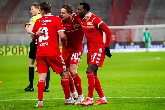 13记三分！克莱蒙斯轰下55分 新疆队史第三人