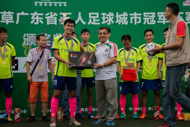 CBA重磅三方交易：郭艾伦去广州 祝铭震去同曦